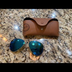 Ray-Ban Blue Mirror Aviators